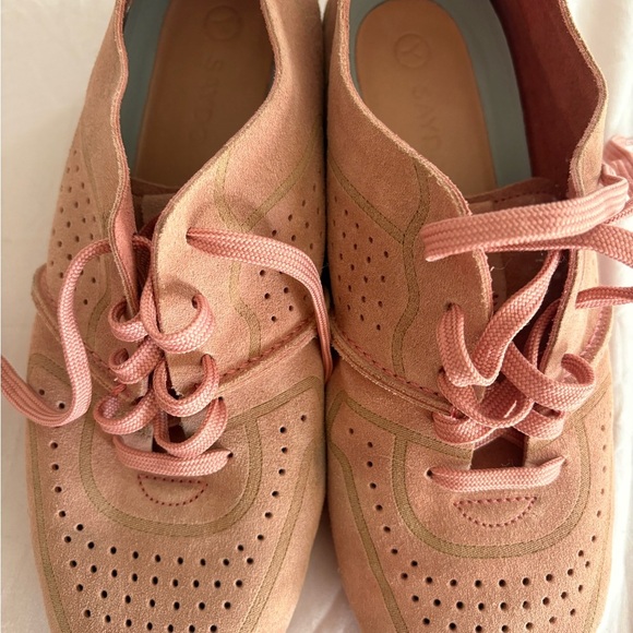 Pink Suede Low-Top Saydo Sneakers with Breathable Design women’s size 42 (10). - Picture 3 of 11
